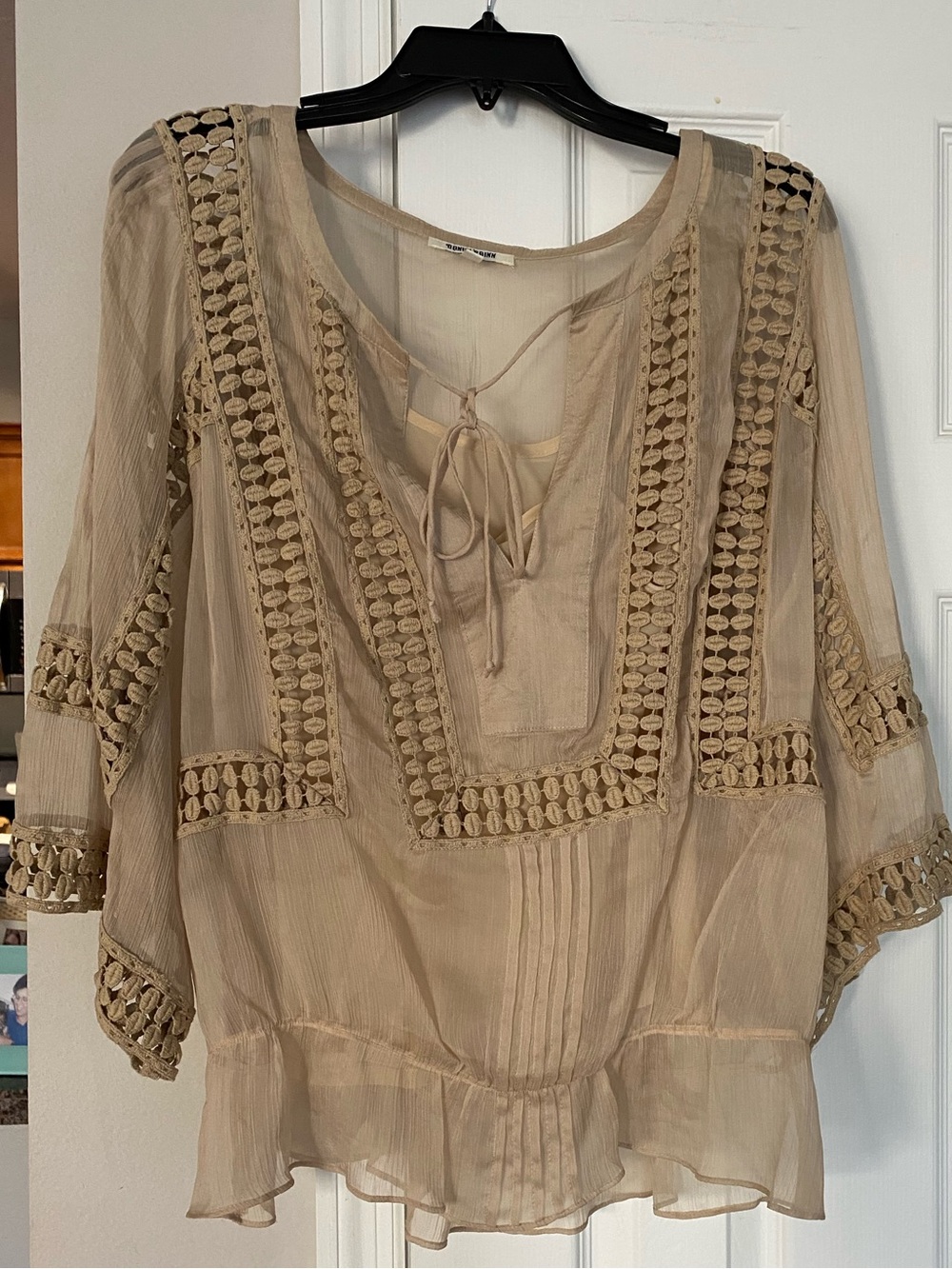 Boho Peasant Blouse in beige shear and crocheted material.Attached cami. EUC SzL